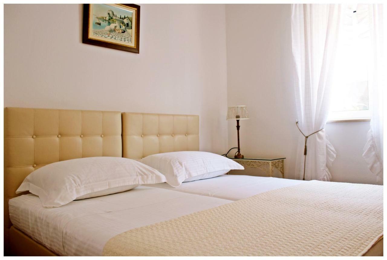 Casa Zorana-Alba Apartments Trogir Szoba fotó