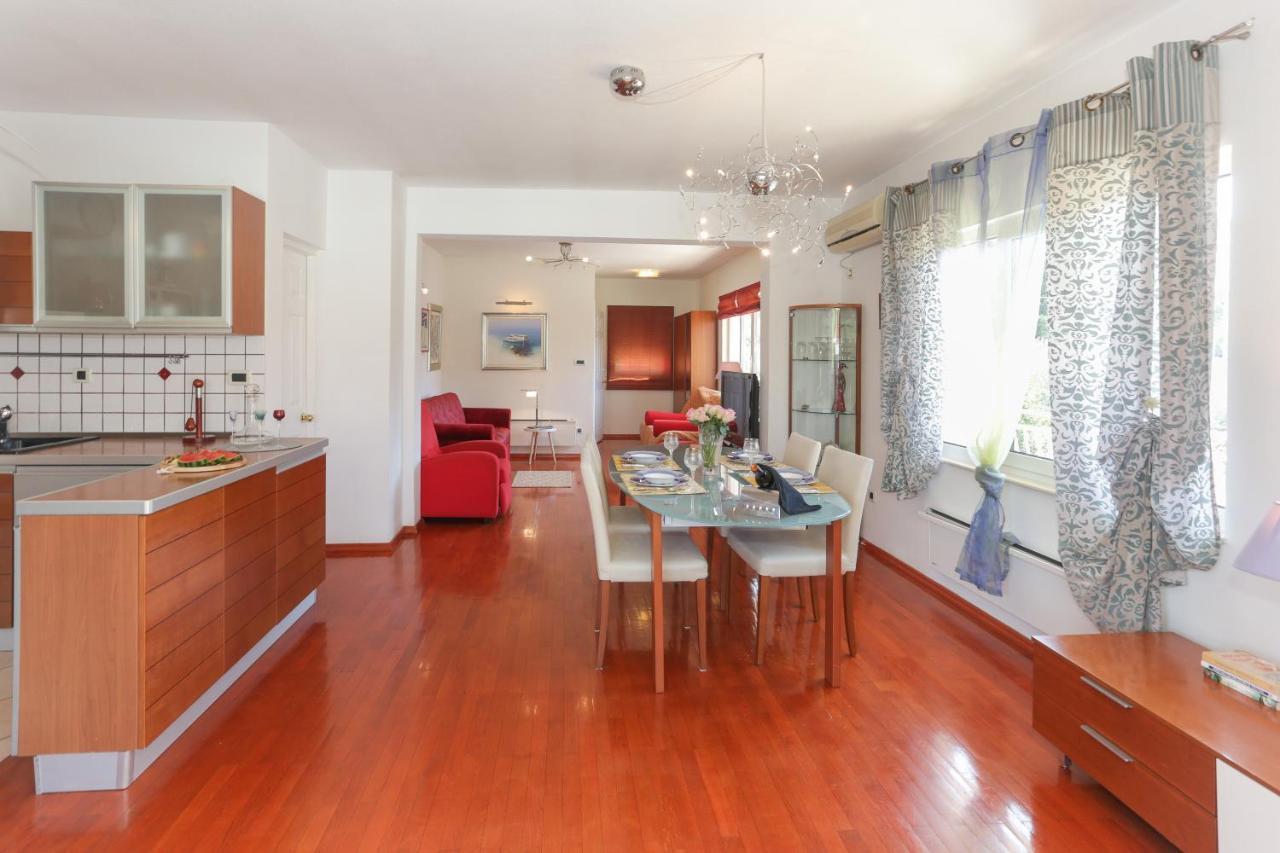 Casa Zorana-Alba Apartments Trogir Kültér fotó